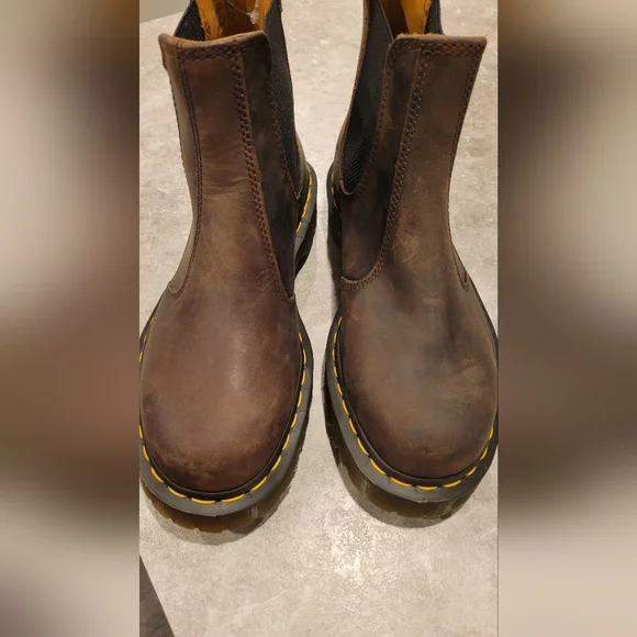 Dr Martens Chelsea boot womens 9 mens 8 EU 41 NWOT - Picture 13 of 13